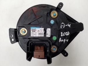 AUDI A4 B6 (2000–2005) Heater blower motor 8E2820021A - 2