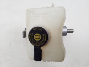 Brake master cylinder - 8K0611301A