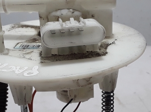 Chrysler Pacifica (2016–2026) Kütusepump paagis 68184243AC - 2