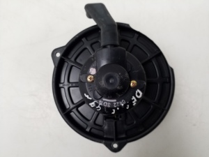 Mazda Demio DV (1996–2002) Heizungsgebläsemotor 1940000422 - 3