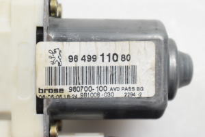 Peugeot 307 I (2000–2009) Front door window regulator motor 9649911080 - 3