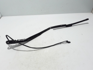  Windshield wiper blade 