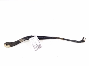  Windshield wiper blade 