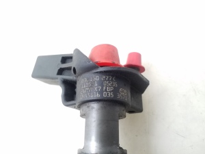  Fuel injector 