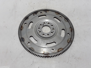  Clutch flywheel 