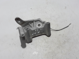  Engine holder 