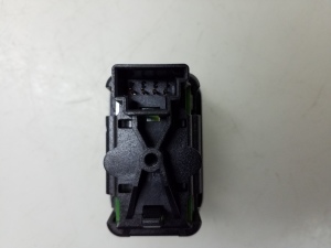 Mercedes Benz C-Class 204 (2007–2014) Tagumise külgukse aknalüliti A2048700451 - 3