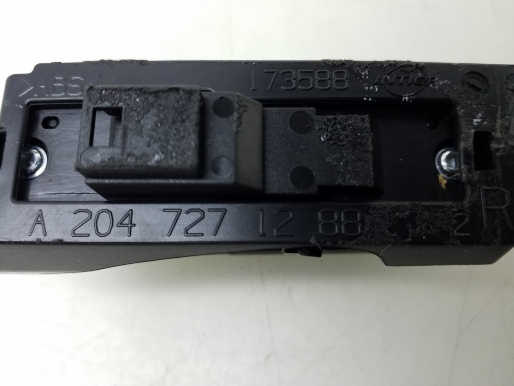 MERCEDES-BENZ C-Class W204/S204/C204 (2004-2015) Central locking switch A2047271288 20979290