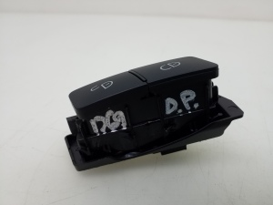 Mercedes Benz C-Class 204 (2007–2014) Door lock/unlock switch A2047271288 - 2