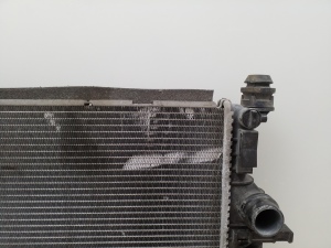  Cooling radiator 