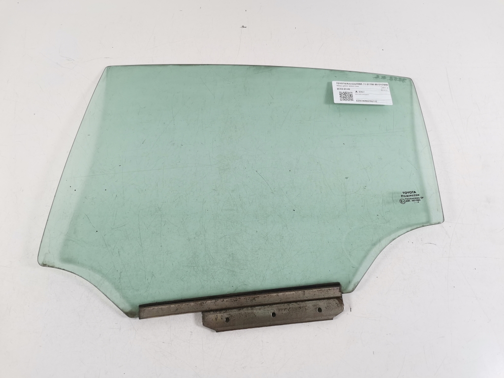 TOYOTA Avensis T27 Verre de porte coulissante côté gauche 68104-05140 21026010