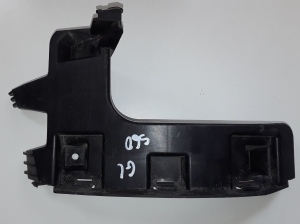  Rear bumper bracket 