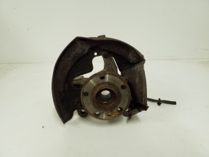 Front wheel hub - 