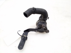 Volkswagen Passat B7 (2010–2014) Zusatzwasserpumpe 5N0965561A - 5