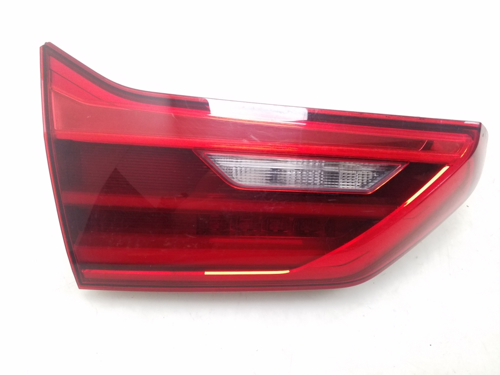 BMW 5 Series G30/G31 (2016-2023) Left Side Tailgate Taillight 7388949 25062643