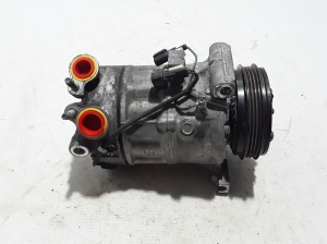  Air conditioner compressor 