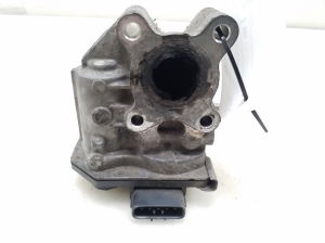  EGR valve 