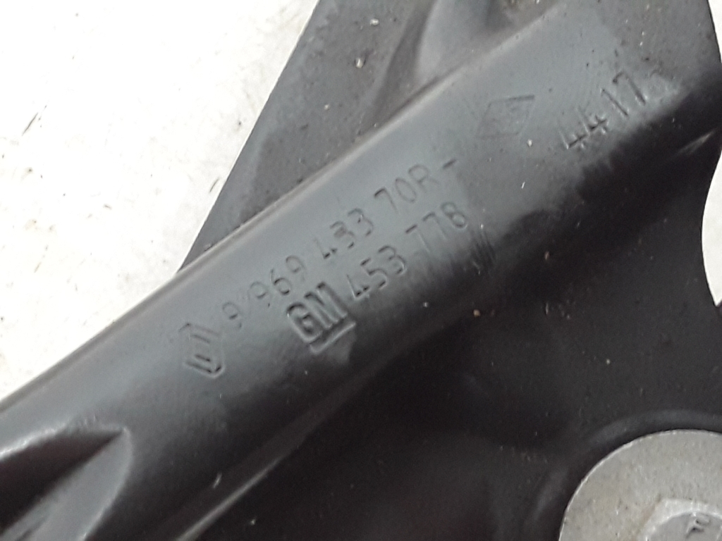 Used RENAULT Trafic Power steering pump holder 996943370R