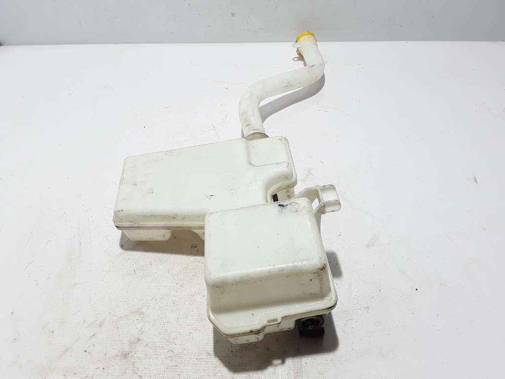 Used RENAULT Trafic Windscreen washer tank front 289105241R