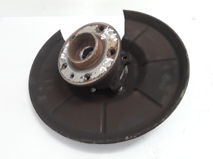  Rear hub 