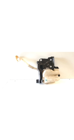 Front washer fluid reservoir - 8200104706
