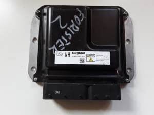 Engine control unit - 22611AV580