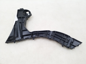  Rear bumper bracket 