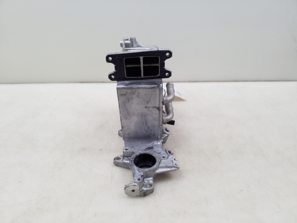 Used Volkswagen Tiguan Intake manifold 04L129766AQ