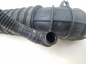  Air intake hose 