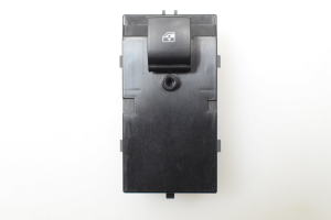 Rear side door window switch - 13301886