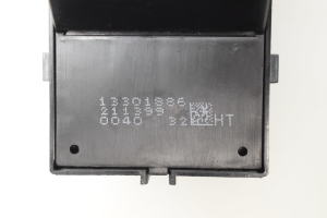 Opel Astra J (2009–2017) Rear side door window switch 13301886 - 3