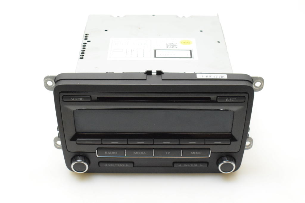Volkswagen Passat B7 (2010–2014) Radio (head unit) 1K0035186AQ Volkswagen Passat B7 (2010–2014) Radio (head unit) 1K0035186AQ