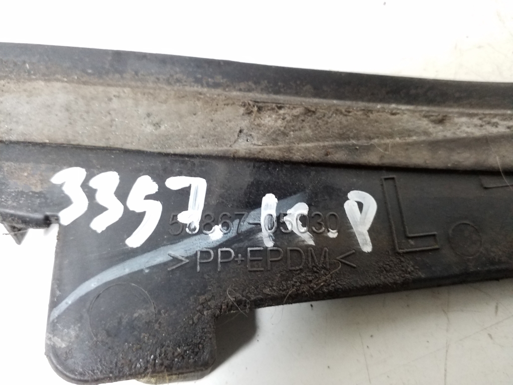 TOYOTA Avensis T27 Other Body Parts 53867-05030 21026216