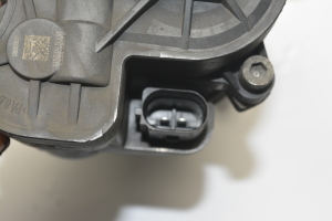 Volkswagen Passat B8 (2014–2023) Tagumine pidurisadul 3Q0615405 - 3