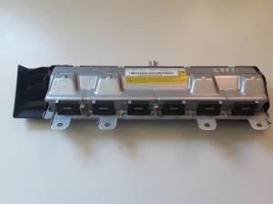 Mercedes Benz CLA-Class W117 (2013–2019) Põlveturvapadi A1768600402 - 2
