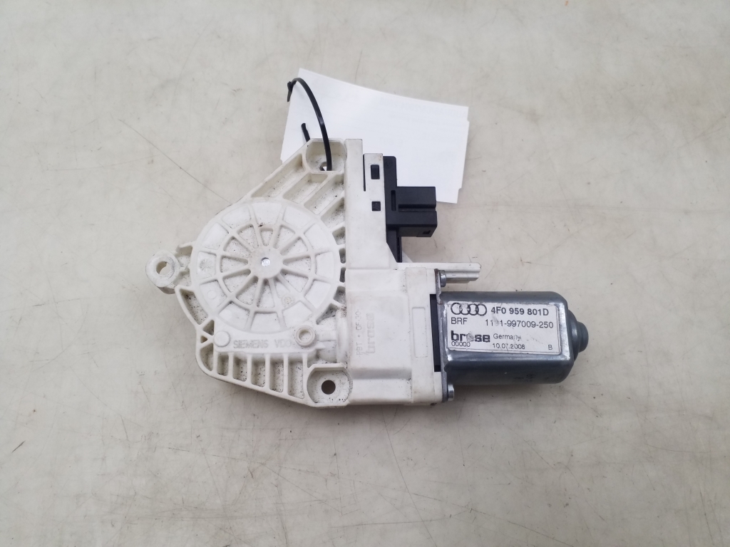 AUDI A6 C6/4F (2004-2011) Motor regulator geam ușă stânga față 4F0959801D 25062707