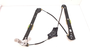 Volkswagen Golf VII (2012–2026) Front door window regulator - 3