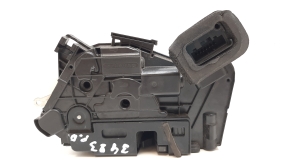 Volkswagen Golf VII (2012–2026) Front door lock 5K1837016D - 2