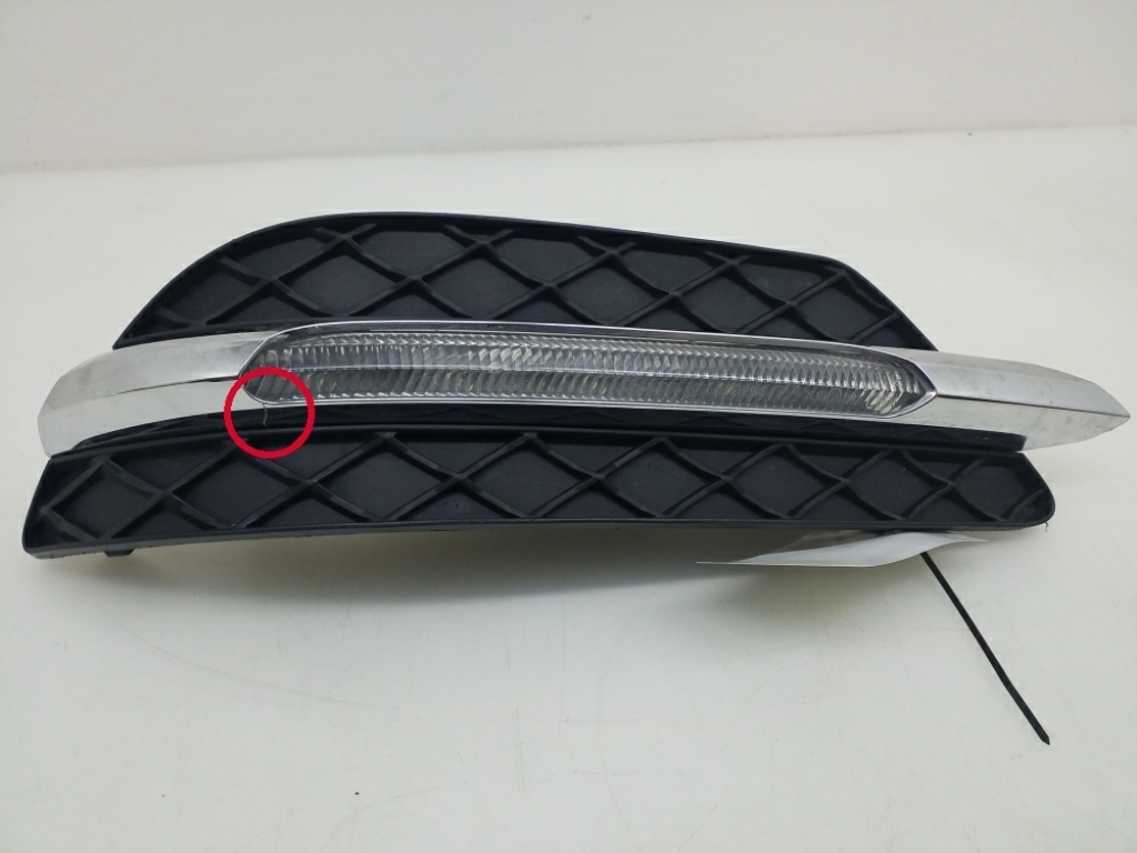 Mercedes Benz C-Class 204 (2007–2014) Nebelscheinwerferabdeckung vorne A2048803324 Mercedes Benz C-Class 204 (2007–2014) Nebelscheinwerferabdeckung vorne A2048803324