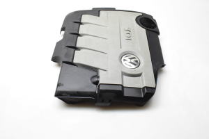Volkswagen Passat B6 (2005–2010) Engine cover 03L103925AM - 2