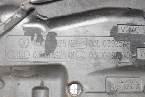 Volkswagen Passat B6 (2005–2010) Engine cover 03L103925AM - 3
