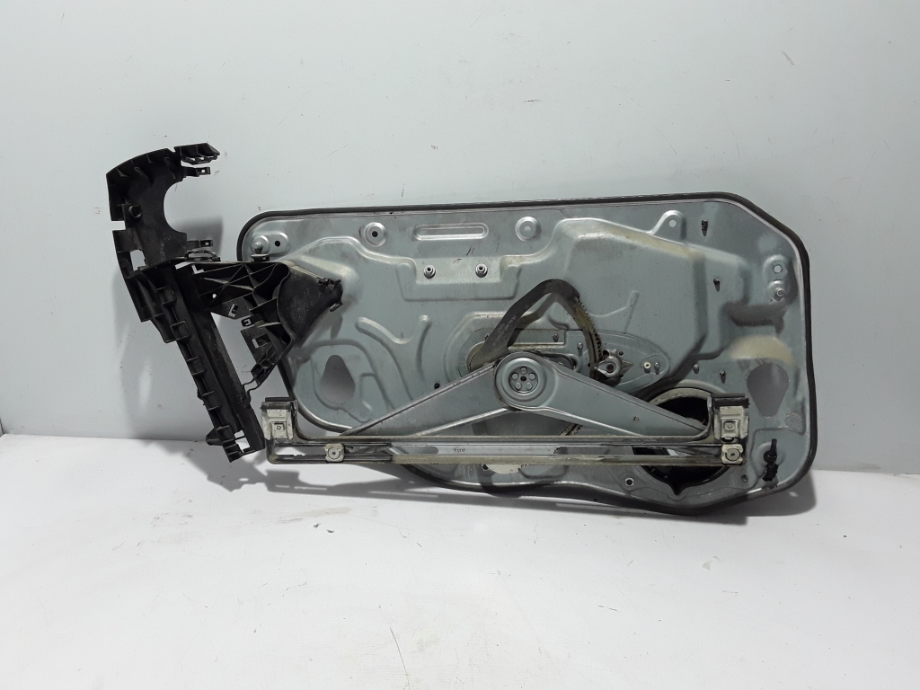 VOLVO S40 2 generation (2004-2012) Front Right Door Window Regulator 8679081 22430066