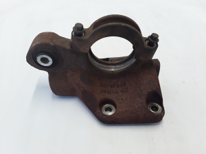   Front axle bracket 