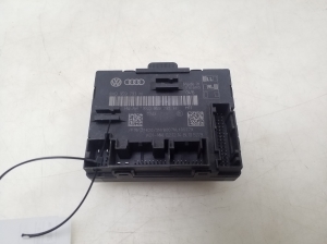 Skoda Superb (2008–2015) Front door control unit 8X0959793H - 3