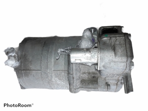  Air conditioner compressor 