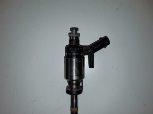 Injecteur de carburant - 06L906036J