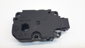 Mercedes Benz B-Class 246 (2011–2017) Heater flap actuator A2469064400 - 2