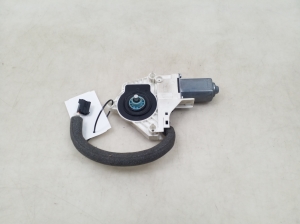 Skoda Superb (2008–2015) Front door window regulator motor 8K0959801A - 2