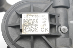 Volkswagen Golf VII (2012–2026) Rear brake caliper - 4