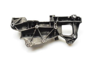 Peugeot 4007 (2007–2012) Lichtmaschinenhalter 9661297180